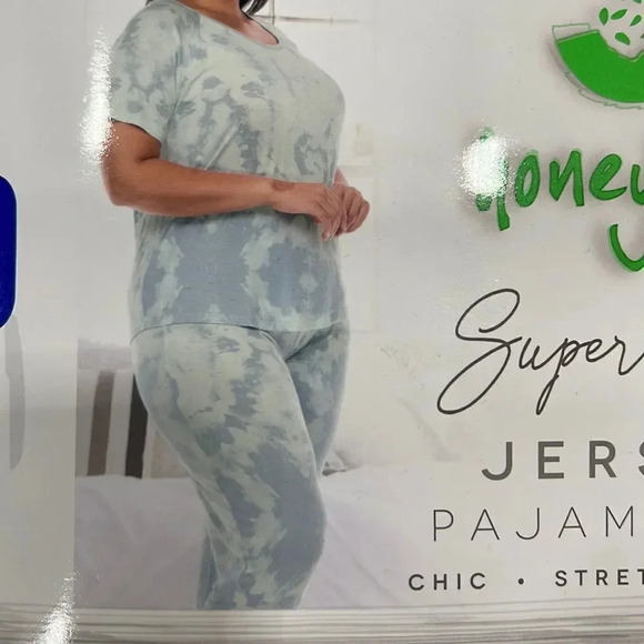 Honeydew jersey pajama set  - Picture 3 of 5